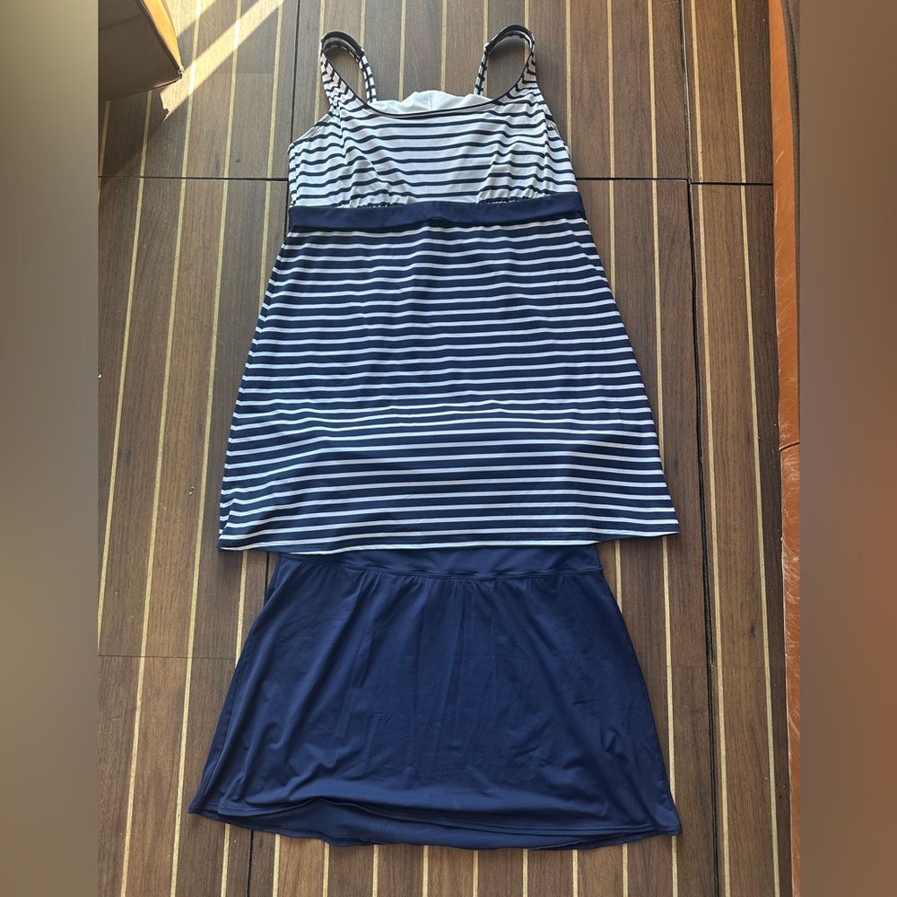 Lands' End Classic Navy and White One Piece Swimsuit